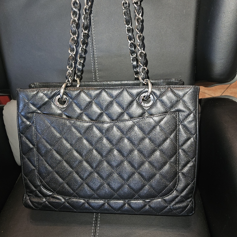 Authentic Chanel GST - Picture 4 of 5